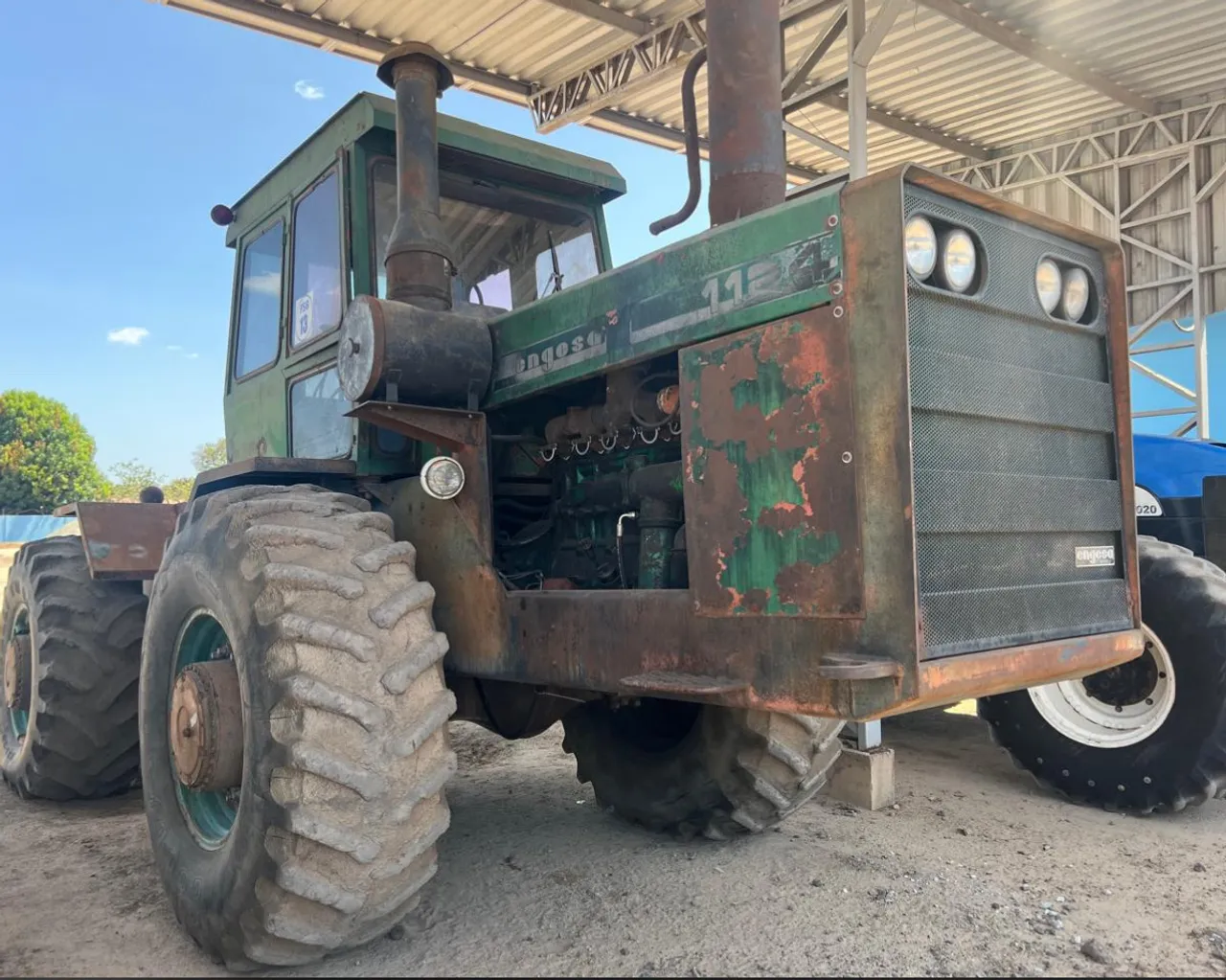 Trator Engesa 1124 240 CV- Usado