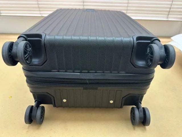 Mala de bordo nova rígida padrão ANAC 10kgs expansiva TSA roda 360 carrinho largo - Foto 4