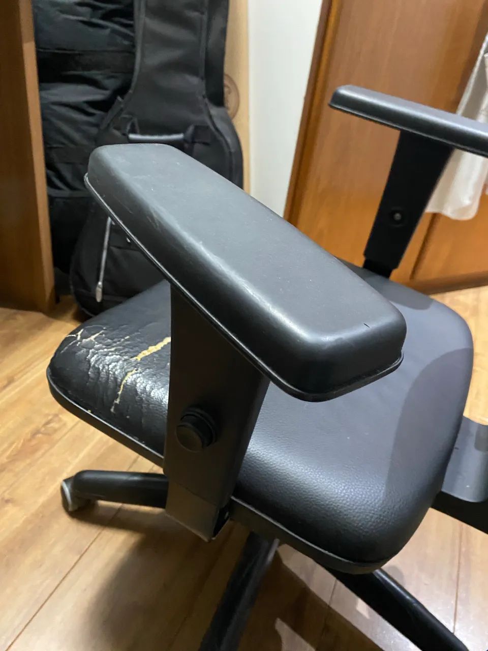 Cadeira de escritório - Foto 2