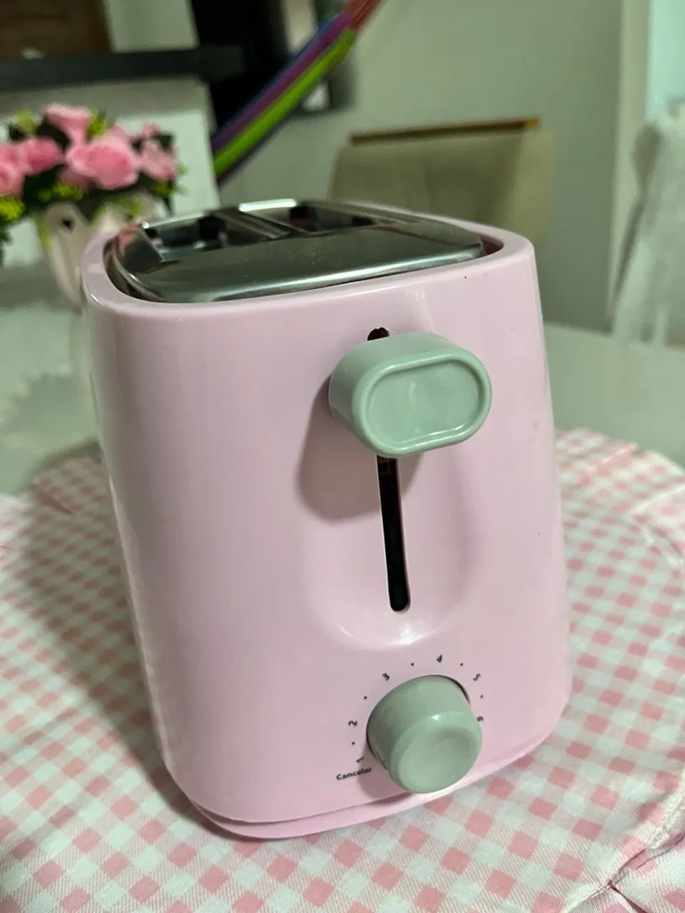 Torradeira Elétrica Britânia Rosa - Foto 2