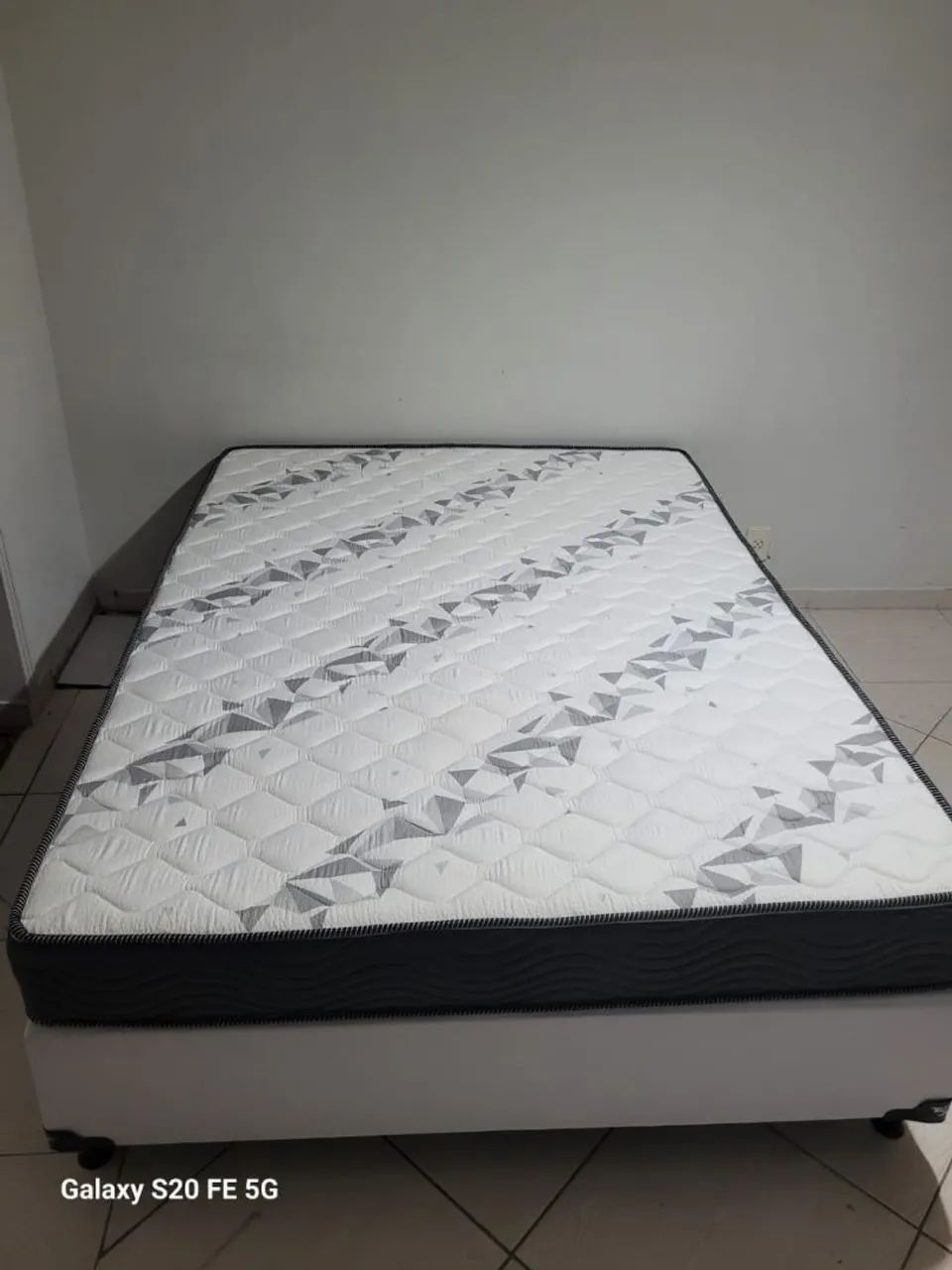 Cama Box + colchão ortobom novo $900
