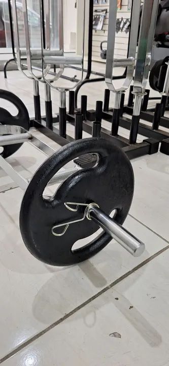 Kit 1 Barra H Maciça + 2 Anilhas Academia 10KG Ferro  - Foto 4