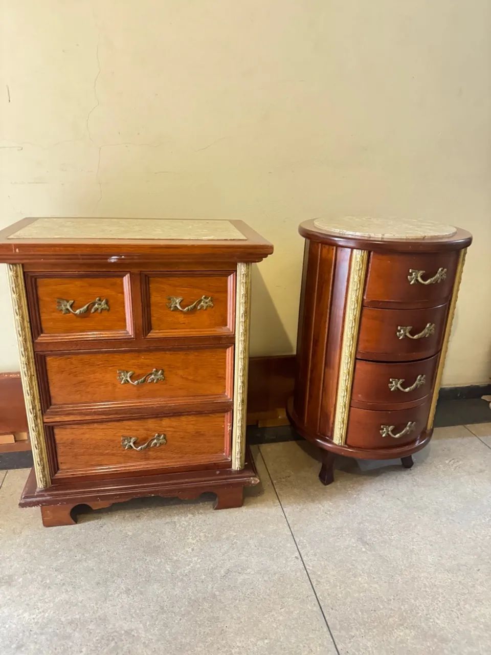 Cama QUEEN e mesas laterais. - Foto 3