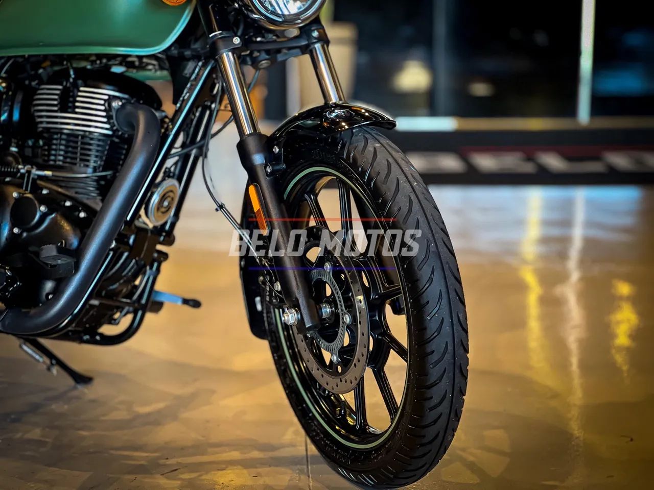 Royal Enfield Meteor 350 Fireboll 2024 - Foto 4