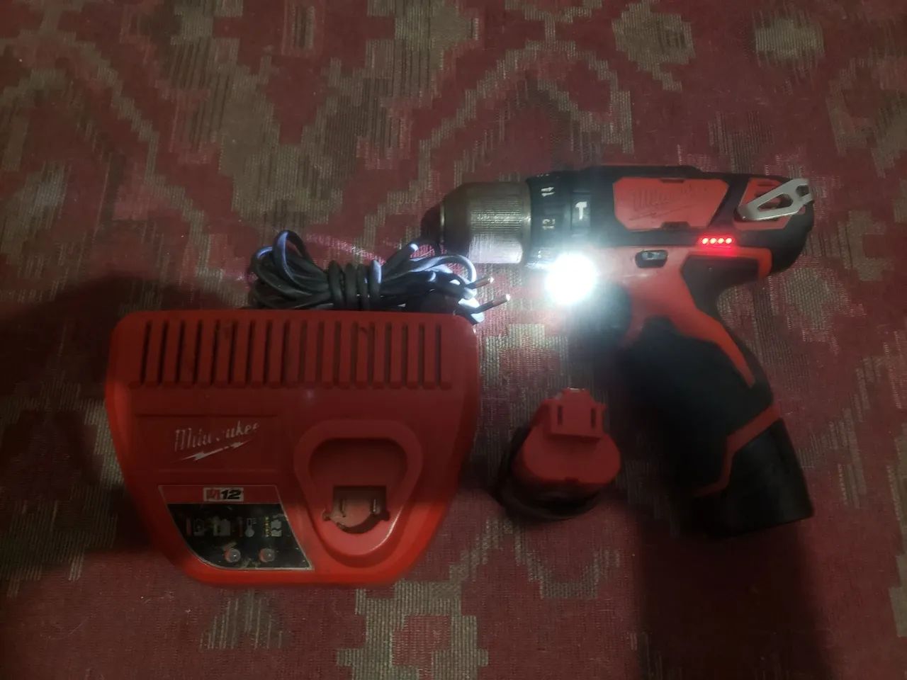 Milwaukee M12 Cordless Screwdriver