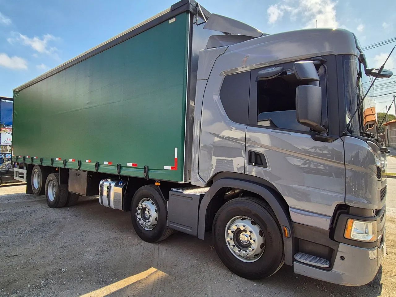 Scania p320 2024 bitruck 4 eixos 8x2 baixo km - Foto 9