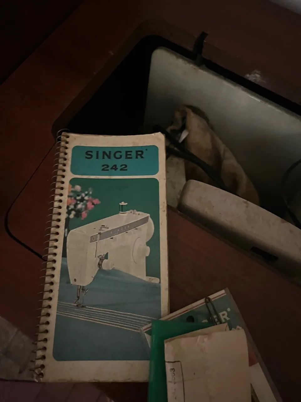 Máquina de costura Singer  - Foto 3