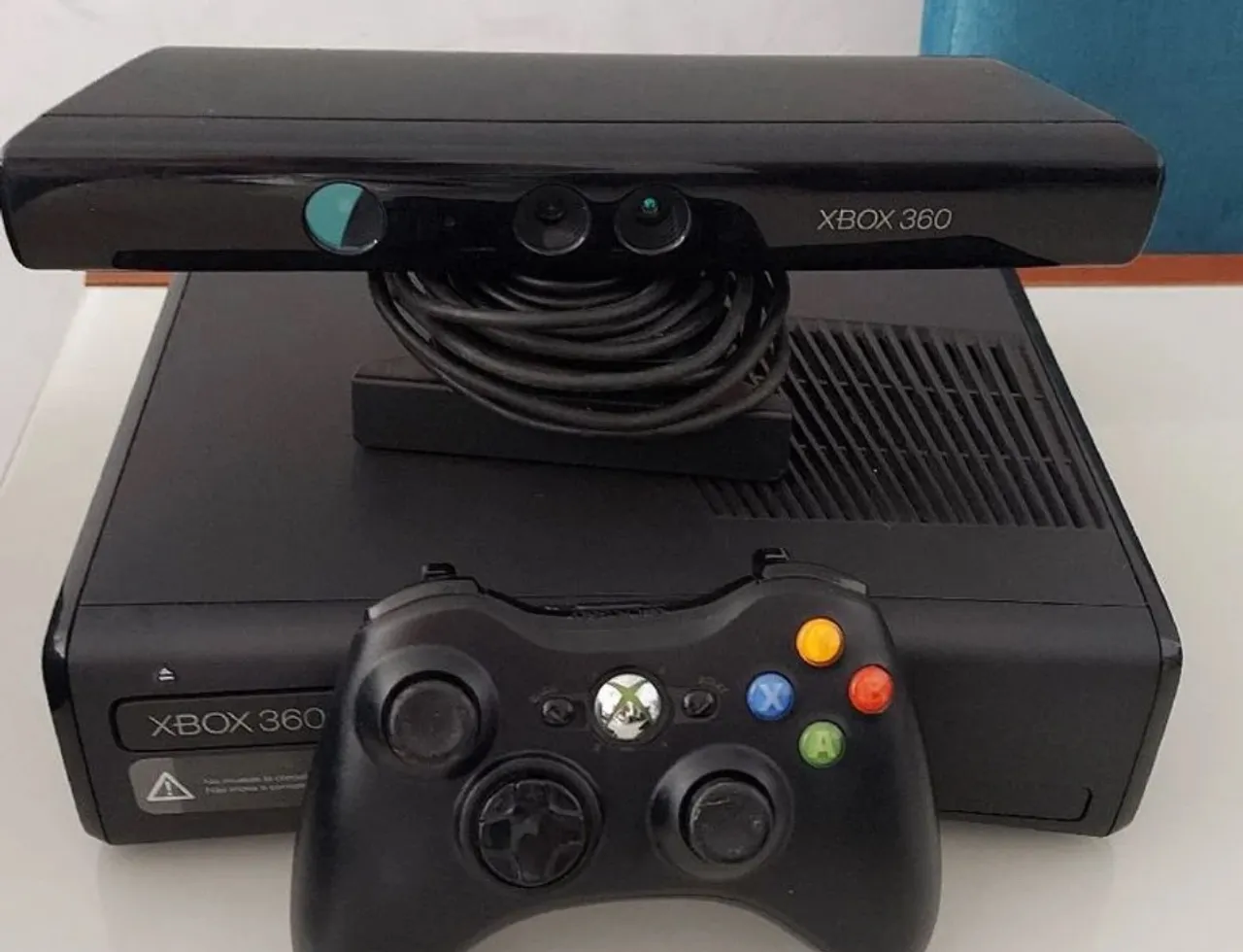 Xbox 360 + Kinect + jogos + controle adicional