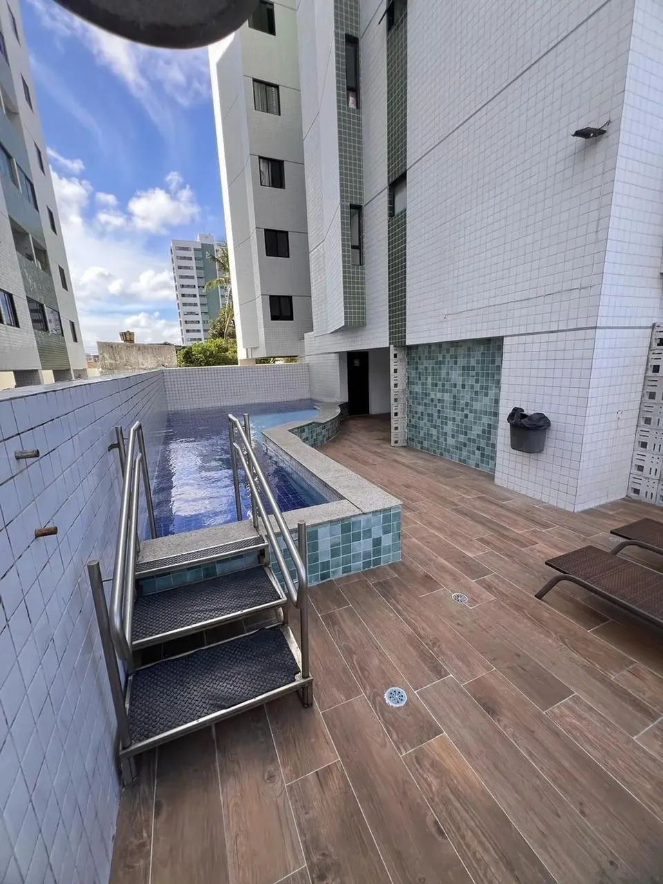 Alugo apartamento 3 quartos(suíte) em Campo Grande.
