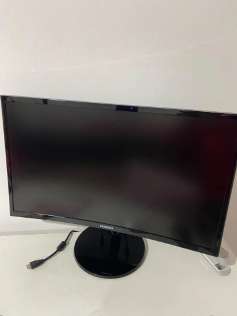 Monitor curvo samsung