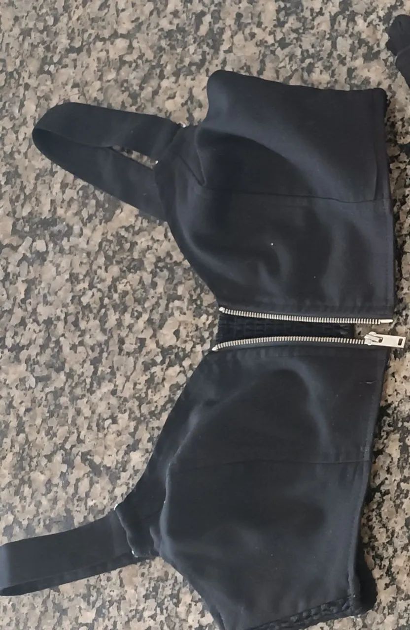 Conjunto Top com Saia frisada e cinto - Foto 2