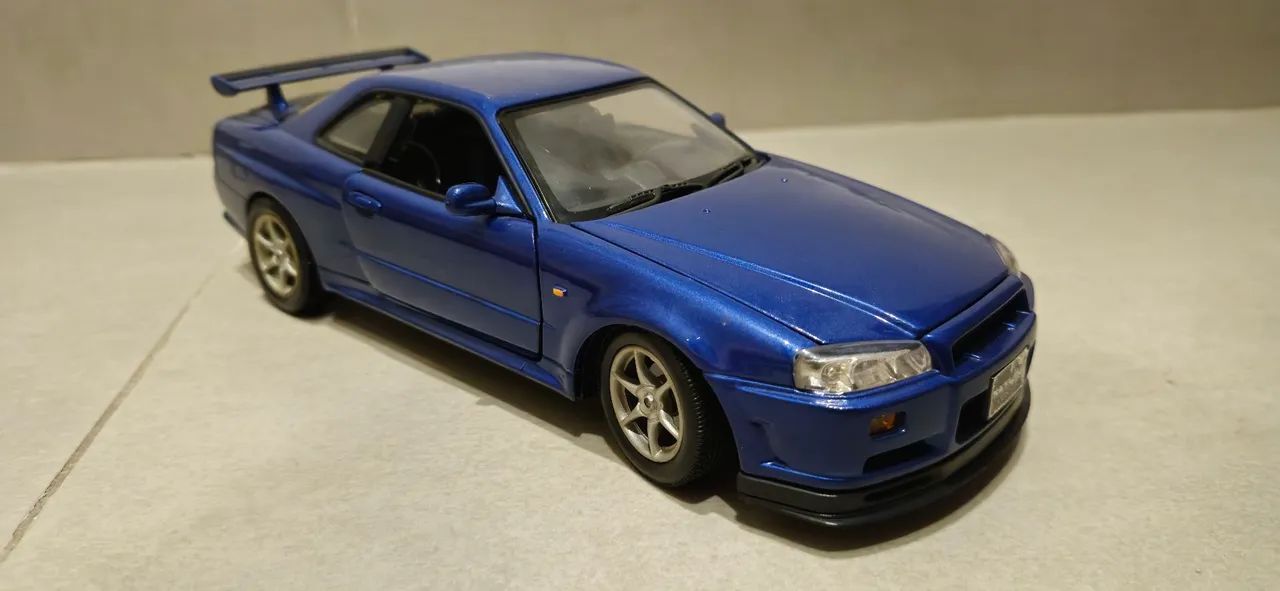 Nissan Skyline GT-R R34- miniatura 1/18 - Foto 2