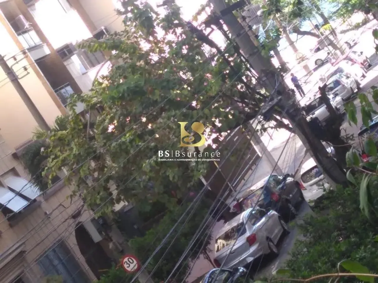 BS IMOBILIÁRIA VENDE, APARTAMENTO COM 3 QUARTOS, SUITE E GARAGEM.