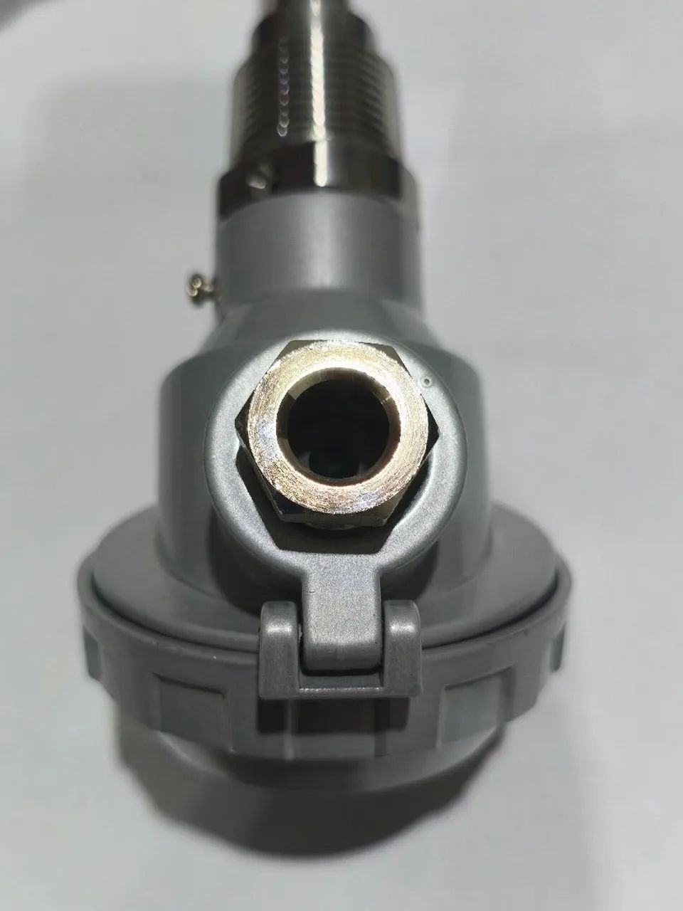 Chave de nível Pi 123539 mod.010-T-1- M11-1-3 fabricante NIVITEC com 2 boias de nível. - Foto 3