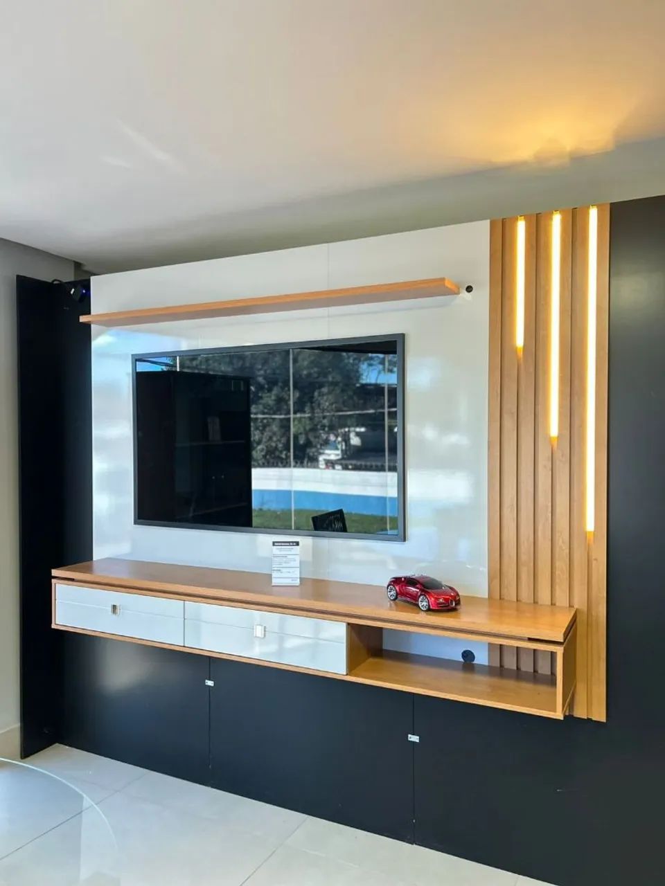 Painel para TV até 75 polegadas 2.17cm Moderno com Design Exclusivo
