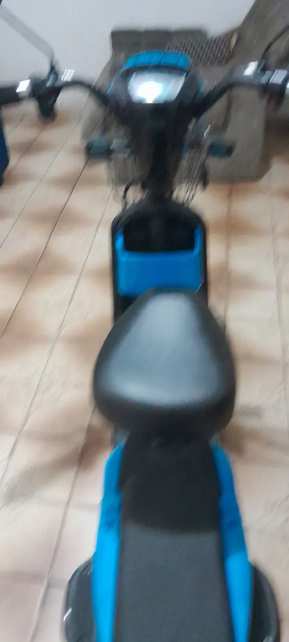 Moto elétrica autonomia 40km.   Zerada