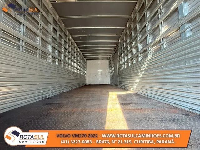 VOLVO VM 270 2022 BAÚ 8,50M - Foto 6