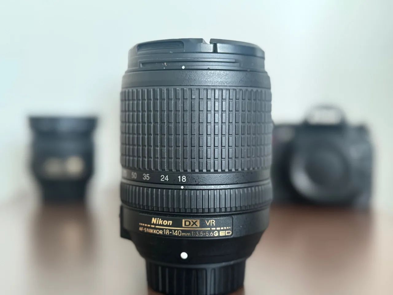 Lente Nikon Af-s Dx Nikkor 18-140mm F/ 3.5-5.6g Ed Vr
