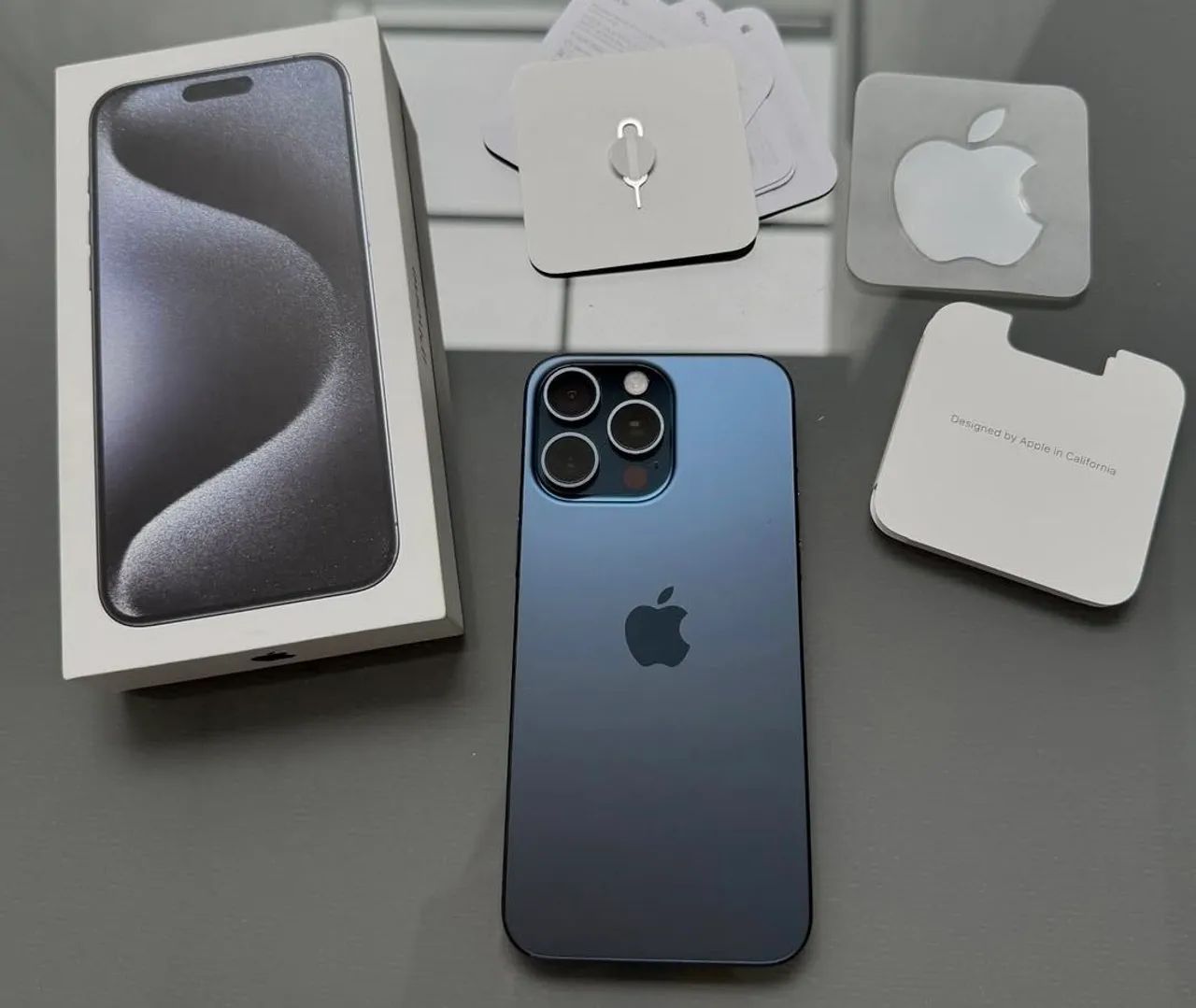 IPhone 15 Pro max 256GB - Conservado - Celulares e Smartphones