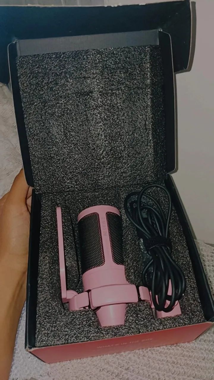 Microfone Rosa Microfone Fifine AmpliGame A6V Condensador Cardioide Cor Rosa ...