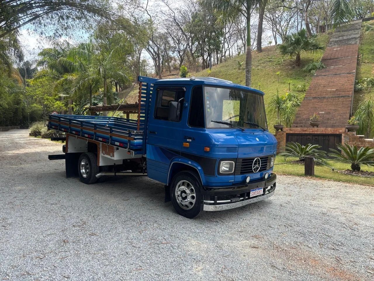 Mb 708 carroceria 1988 - Foto 11