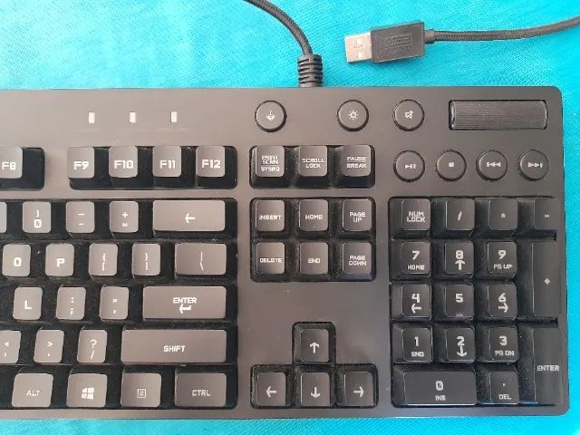 Teclado Logitech G810 64289466866818124