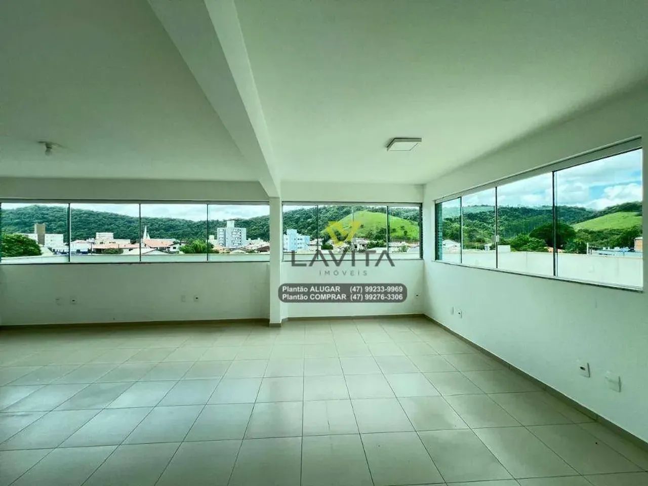 Sala comercial para Aluguel, Locação com 50,56m² privativos mais Sacada, Ed. Comercial Bel - Foto 2