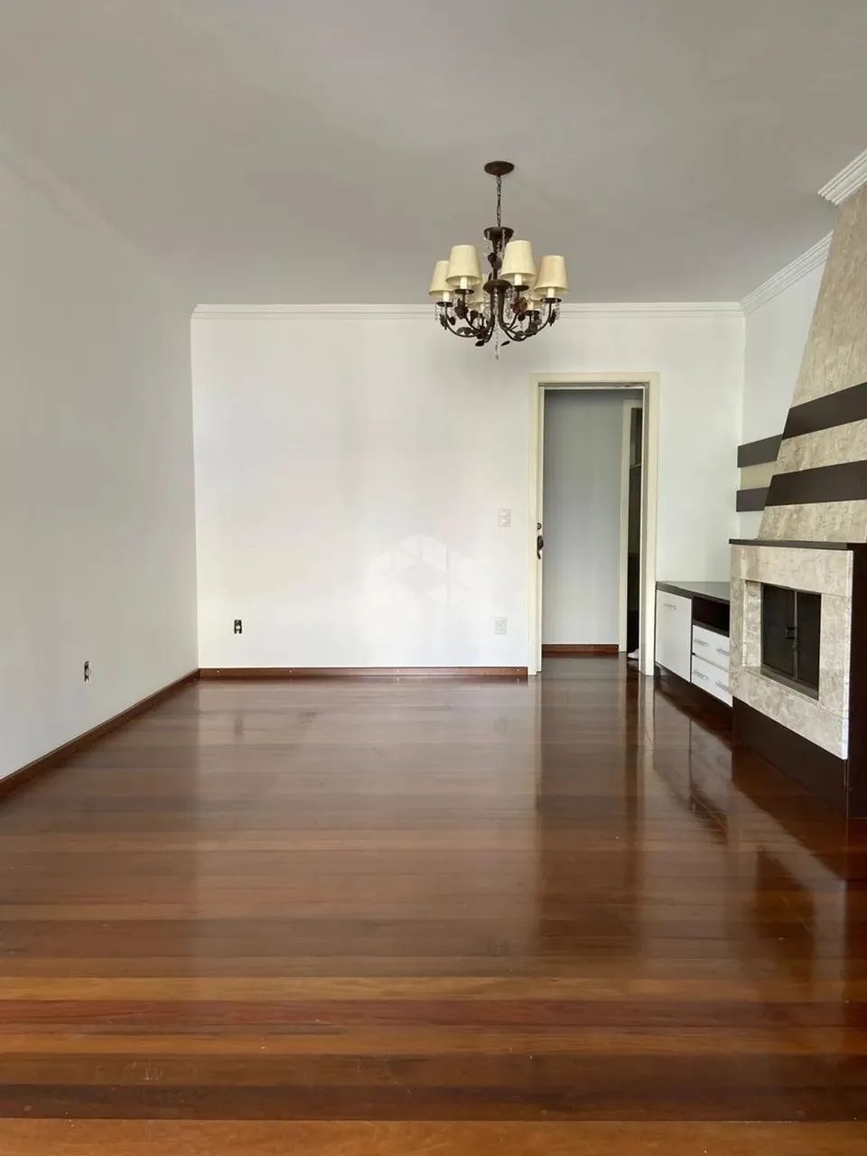 Casa com 230,59 m² privativos, com 4 quartos sendo uma suíte, no Bairro Santo Antão - Foto 4