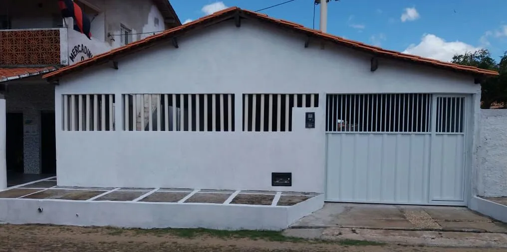 ALUGA-SE ESSA CASA PARA TEMPORADA E FINAIS DE SEMANA