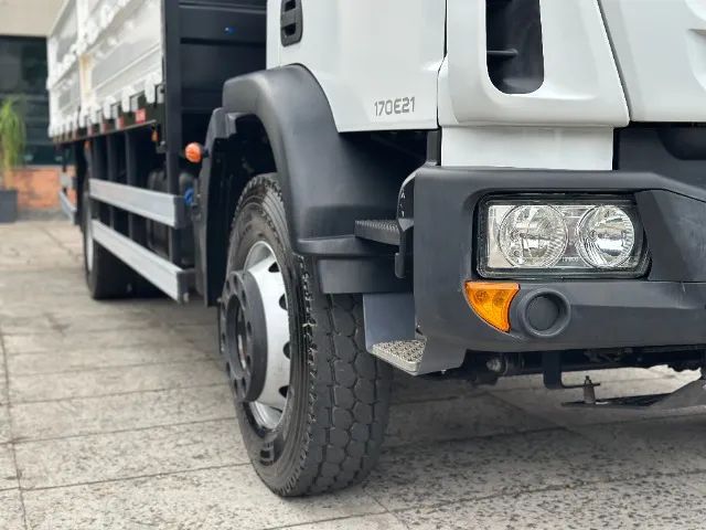 Iveco Tector 170e21 Ano 2023 4x2 Carroceria Toco Único Dono  - Foto 2
