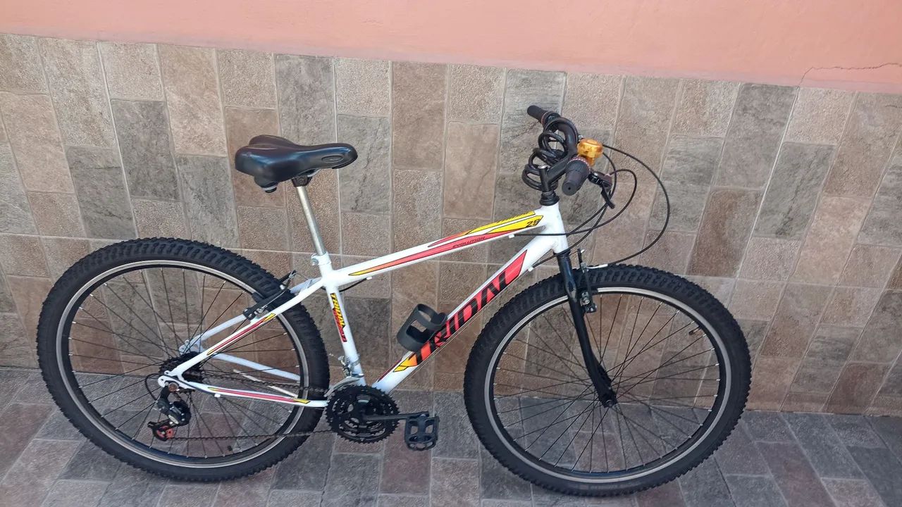 2 Bikes 18 marchas! Impecável!!! R$ 1.400,00 - Foto 2