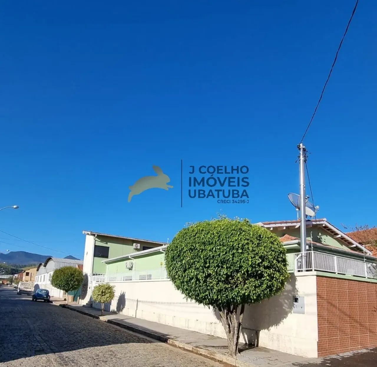 CASA A VENDA EM PASSA QUATRO -MG