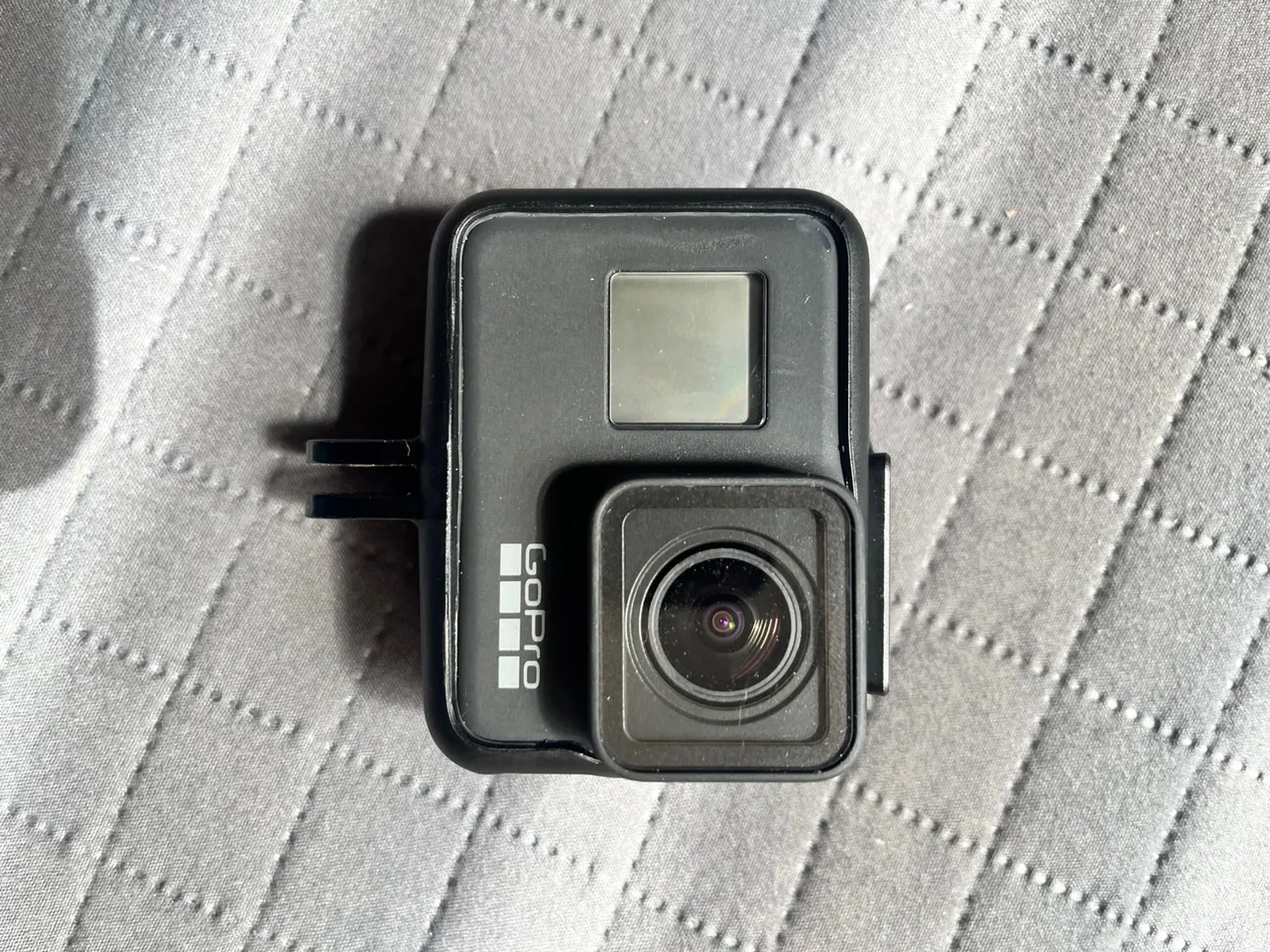 GoPro Hero 7 Black com acessórios