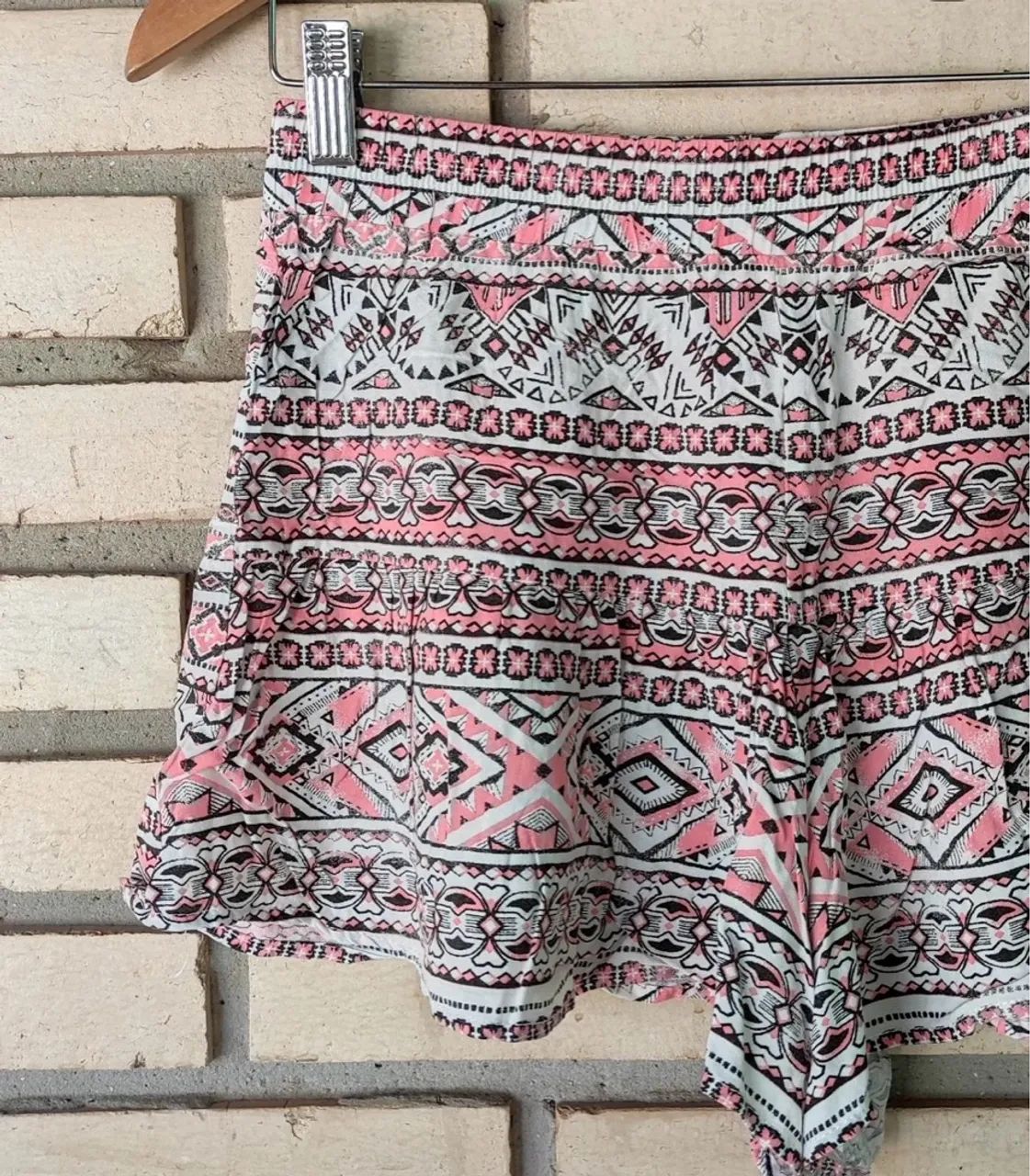 Shorts estilo sainha - Foto 2