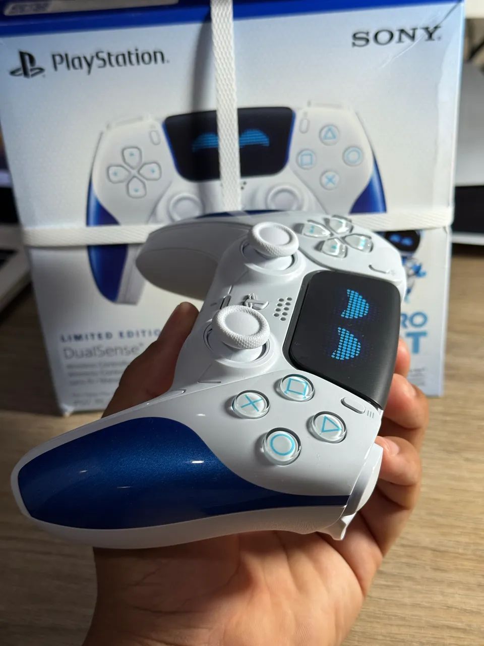 Controle PlayStation DualSense - ASTRO BOT Joyful Limited Edition - Foto 3