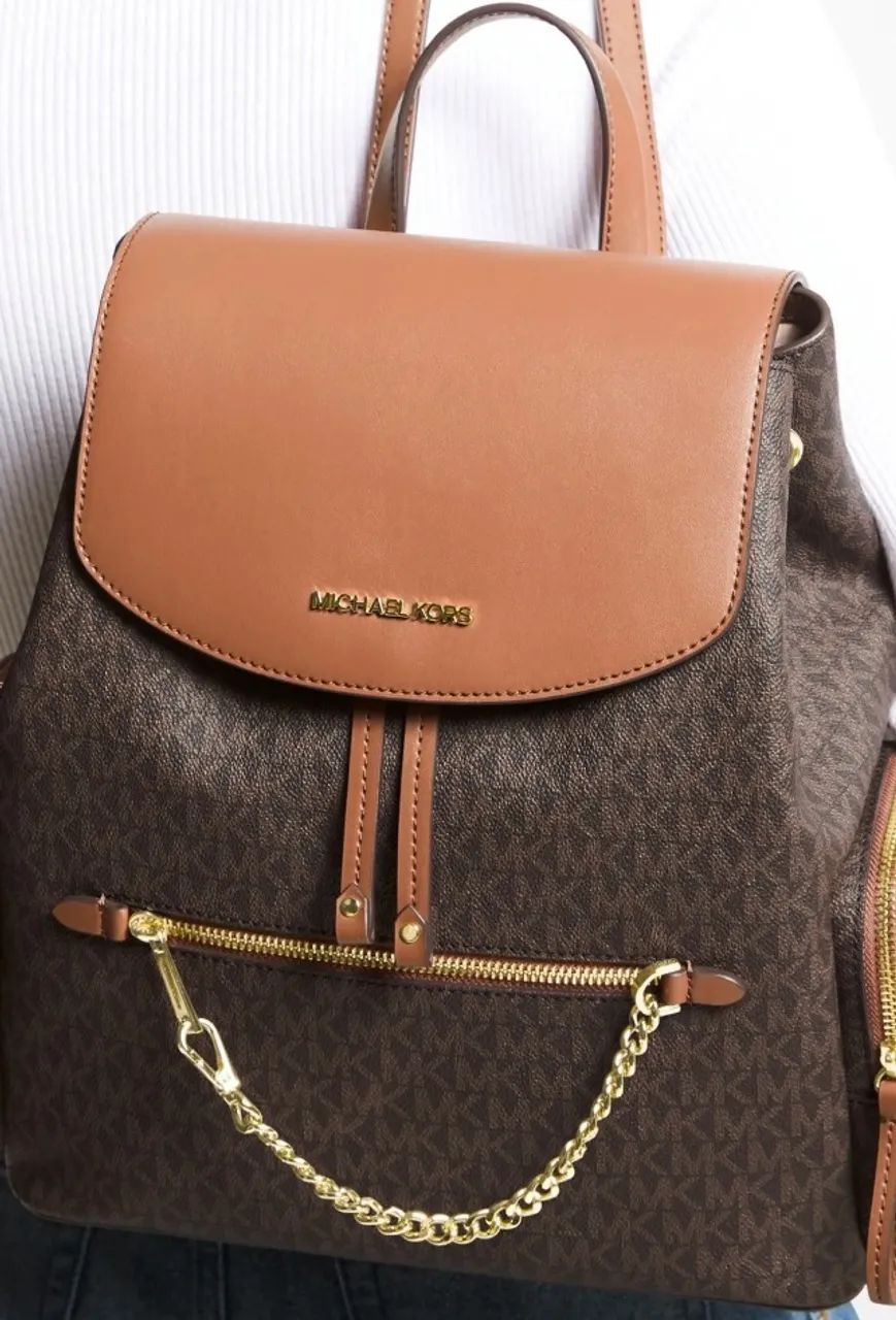 Mochila nova Michael kors - Bolsas, malas e mochilas - Saguaçu