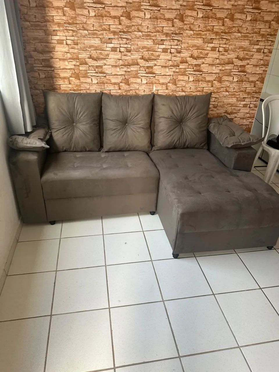 Sofá na promoção com almofadas nos braços  - Foto 3