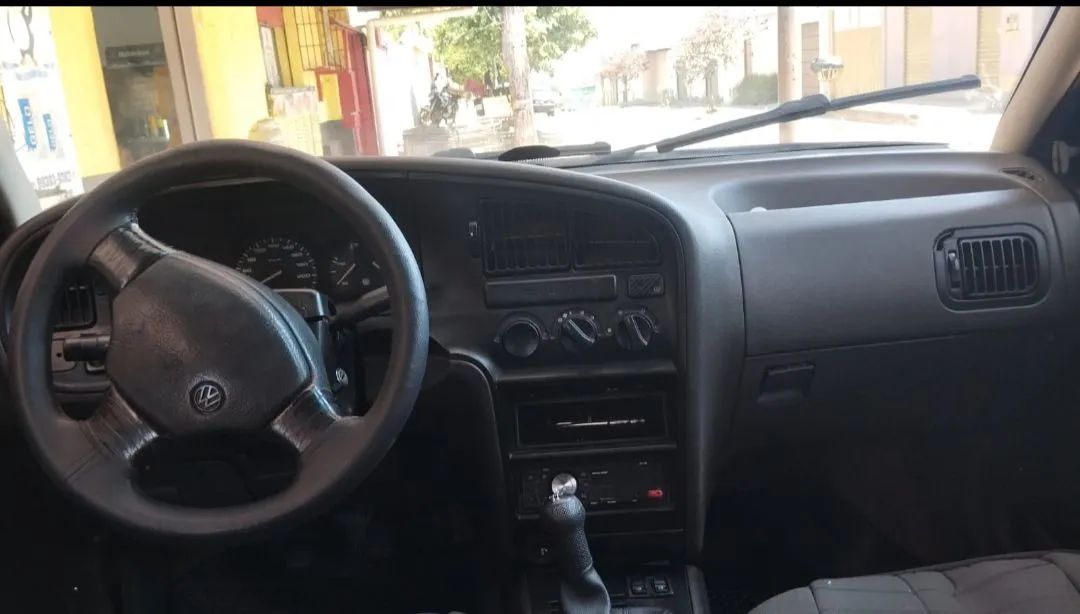 Volkswagen Pointer 1.8 / CLI 1995 - Foto 4