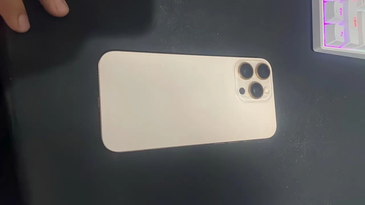 iPhone 16 pro Max - Foto 4