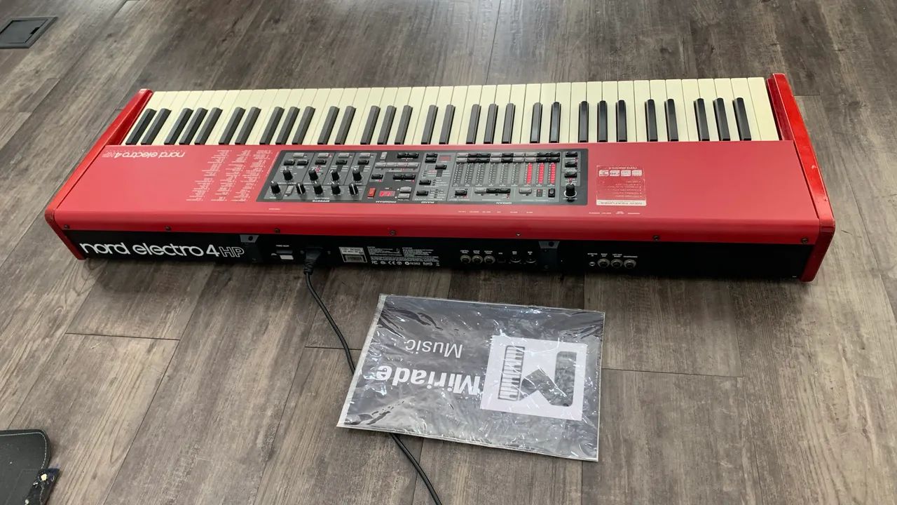Nord Electro 4 HP 73  - Foto 5