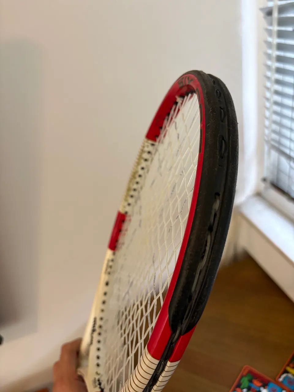 Raquete Wilson six one em boas condições e com corda nova - Foto 6