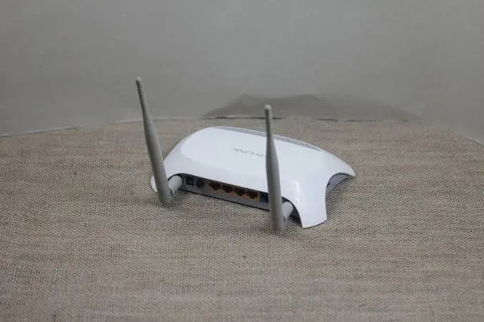 Roteador tp link mr3420 novinho  - Foto 3