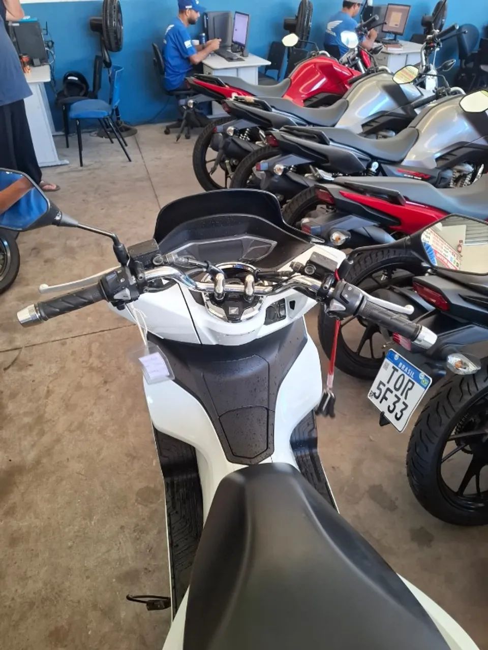 Honda PCX 2023 - Foto 4
