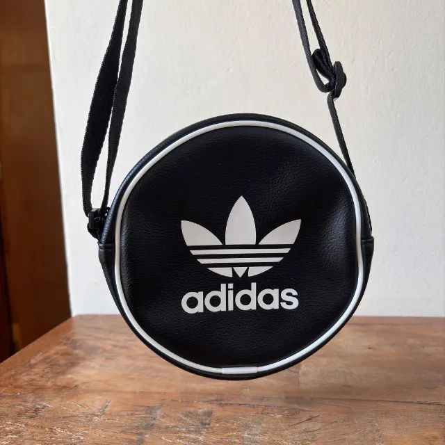 Bolsa Adidas Preta Adicolor Redonda - Foto 2