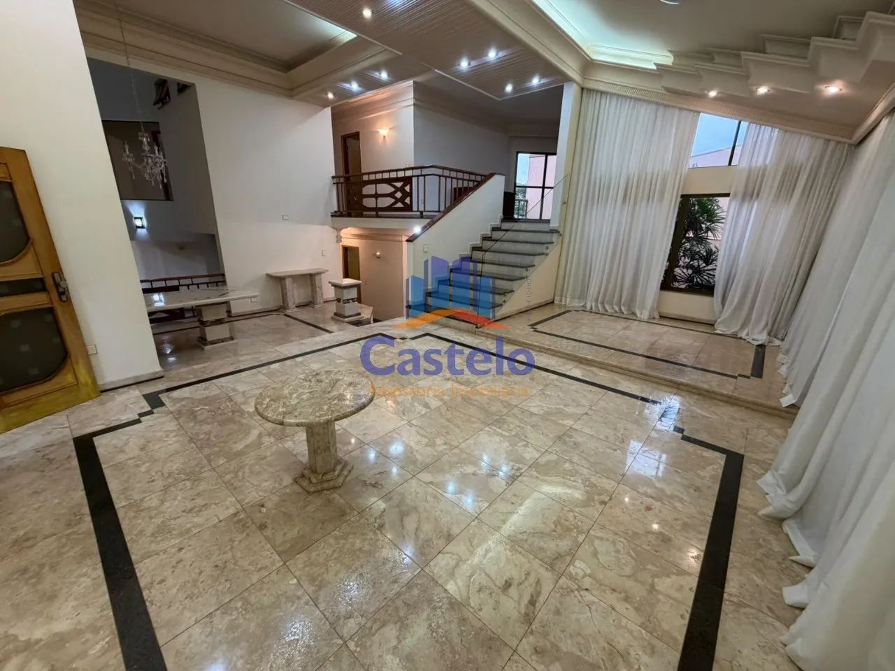 CASA RESIDENCIAL em UMUARAMA - PR, ZONA I-A - Foto 5