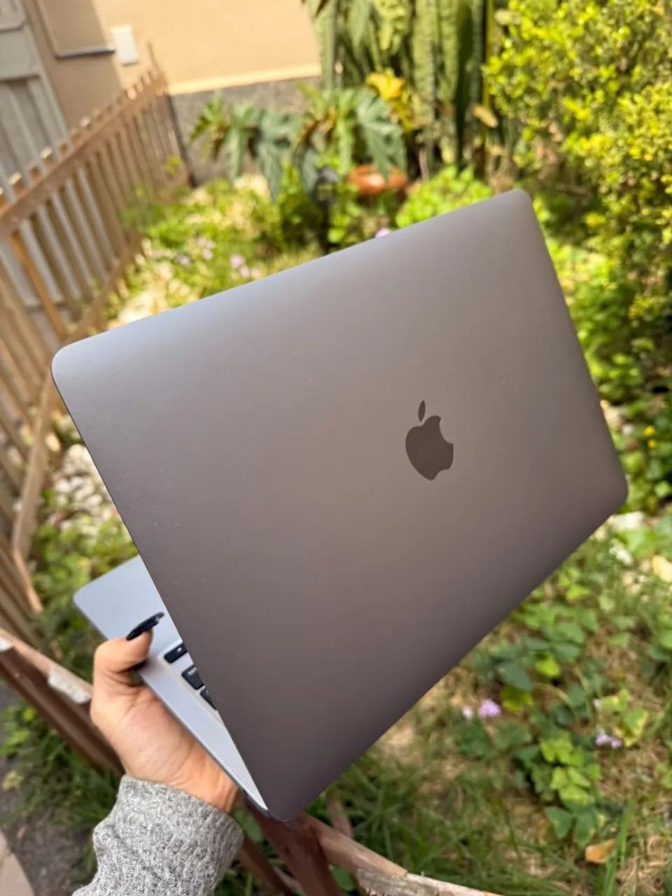 macbook pro 13 2020
