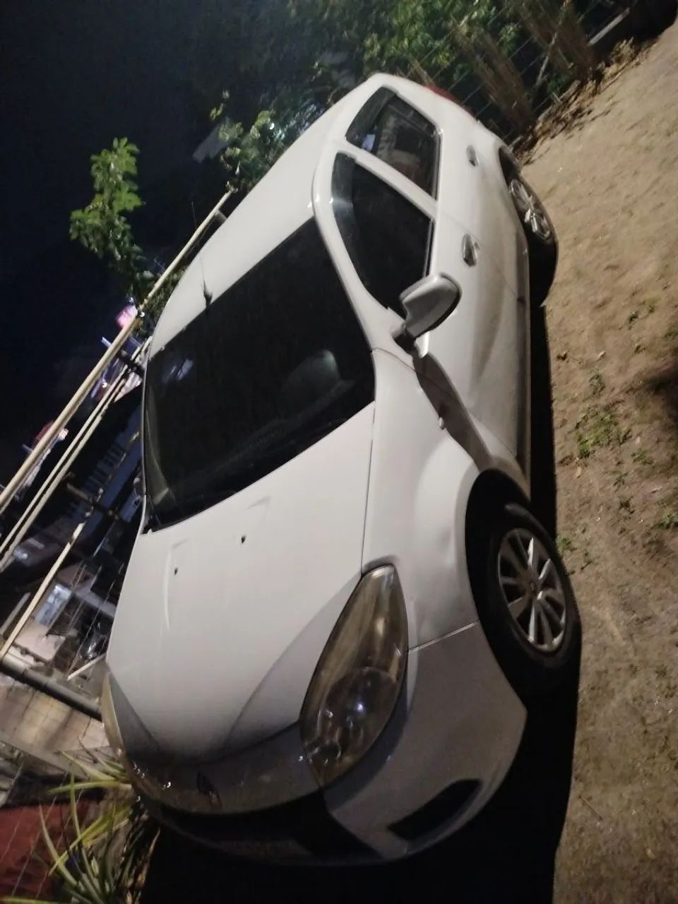 Renault Sandero Expression Hi-flex 1.0 16V 5P 2013 - Foto 3