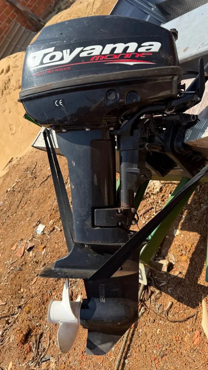 VENDO CANOA COM MOTOR DE 15 TOYAMA - Foto 3