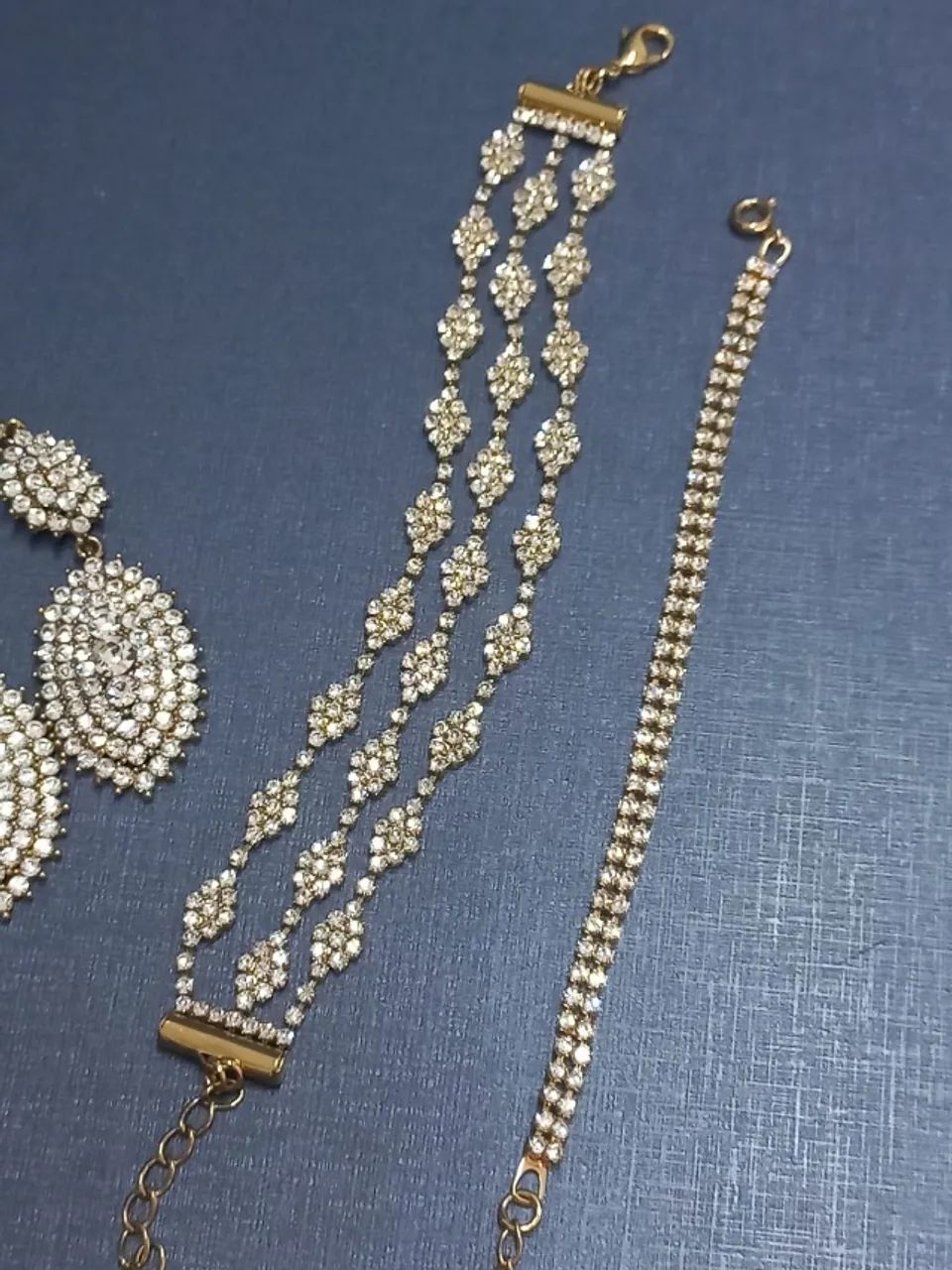 BRINCO E PULSEIRA DOURADO MORANA  - Foto 3