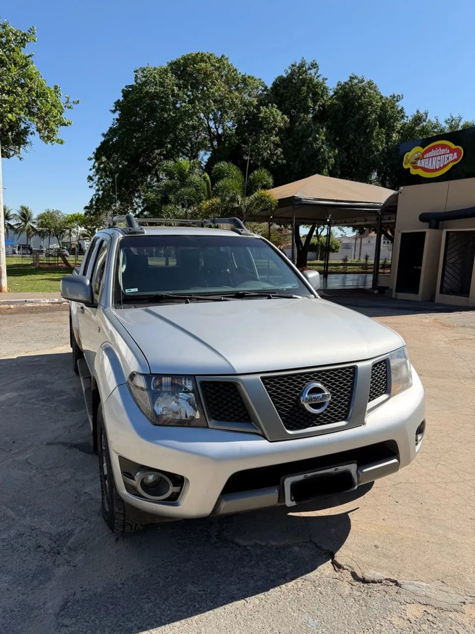 Nissan Frontier SV AT.CD 4X4 2.5 TB DIESEL MEC. 2014